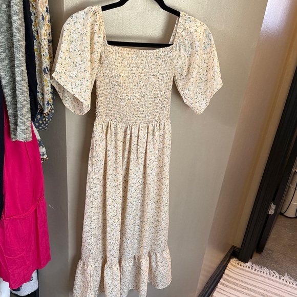 Dresses & Skirts - Women's Cream Floral Smocked Midi Dress